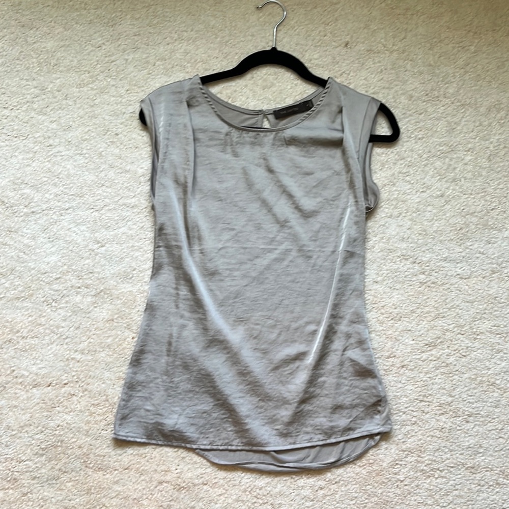 The Limited gold champagne cap sleeve blouse